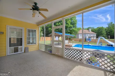 Exterior - 155 Hidden Falls Dr, Hull, GA 30646 photo 4 of 14