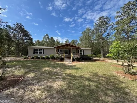 138 Brannon Montgomery Rd, Mauk, GA 31058