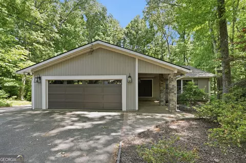 3662 Stonelake Ct SW, Lilburn, GA 30047