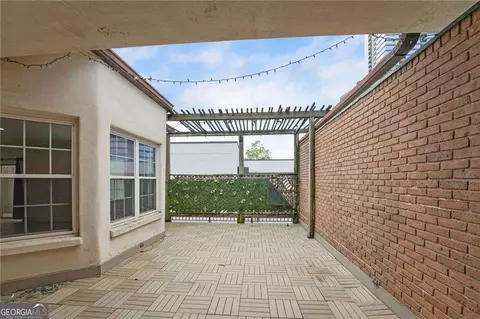 3649 Peachtree Rd NE #305, Atlanta, GA 30319