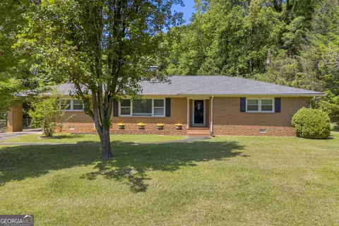 1973 Falls Rd, Toccoa, GA 30577