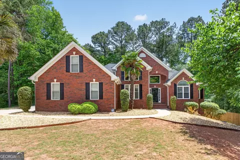 560 Brook Hollow Dr, Mcdonough, GA 30252