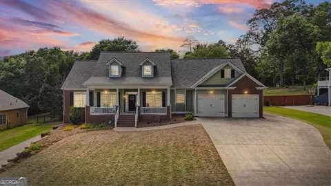 41 River Walk Pkwy, Euharlee, GA 30145