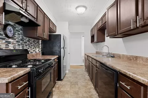 Kitchen - 1926 Dunham Ct, Augusta, GA 30906 photo 5 of 5