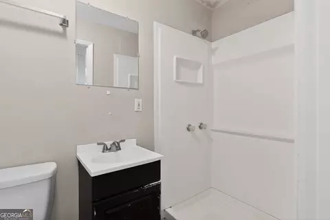 Bath - 1926 Dunham Ct, Augusta, GA 30906 photo 3 of 9