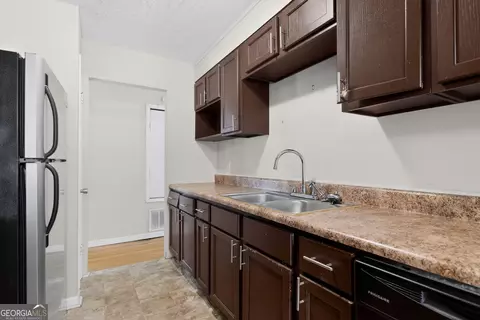 Kitchen - 1926 Dunham Ct, Augusta, GA 30906 photo 4 of 5