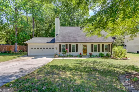 1584 Lakemont Dr, Grayson, GA 30017