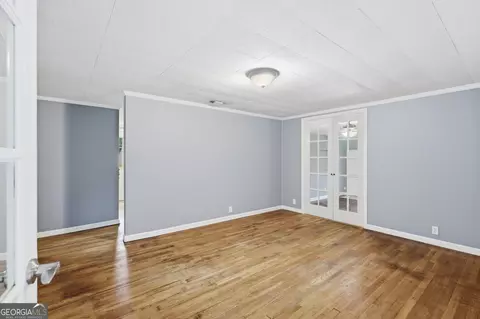 Living - 515 E 4th St, Rincon, GA 31326 photo 6 of 8