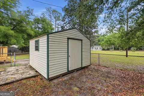 Exterior - 515 E 4th St, Rincon, GA 31326 photo 2 of 5