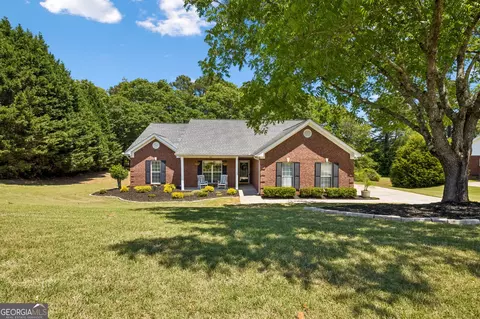 621 Teal Dr, Winder, GA 30680