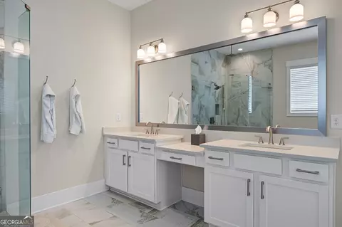 Bath - 106 Summit View Ct, Canton, GA 30114 photo 3 of 6