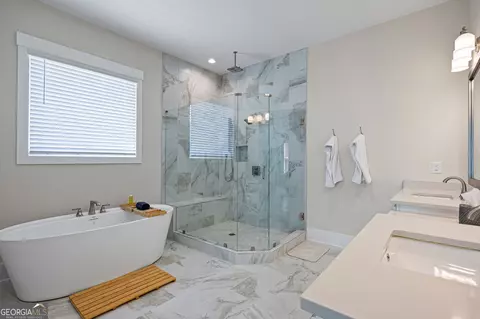 Bath - 106 Summit View Ct, Canton, GA 30114 photo 1 of 6