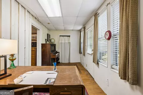 Entry Way - 329 Gilbert Rd, Jefferson, GA 30549 photo 5 of 6