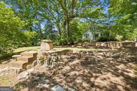 Exterior - 329 Gilbert Rd, Jefferson, GA 30549 photo 8 of 13