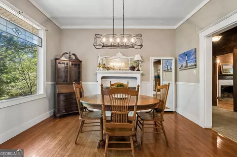 Dining - 329 Gilbert Rd, Jefferson, GA 30549 photo 3 of 6