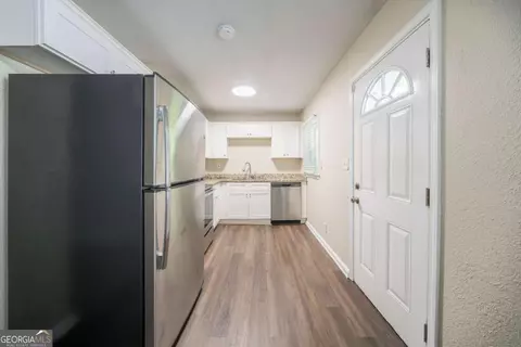 3185 Bluebird Ln, Decatur, GA 30032