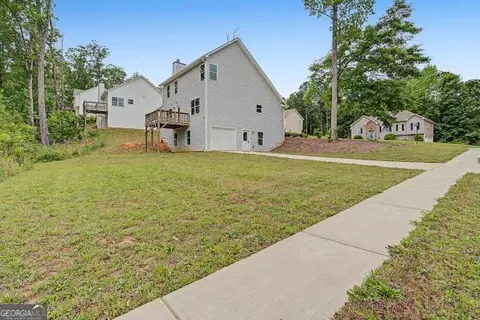 Exterior - 102 Woodside Ct, Temple, GA 30179 photo 7 of 9