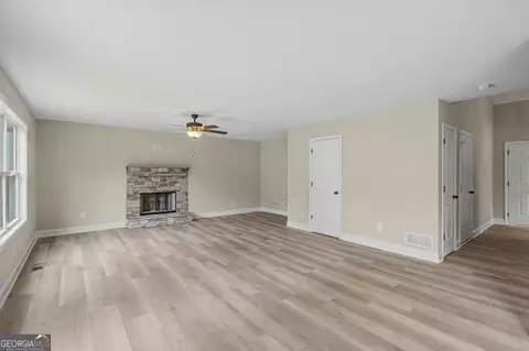 Living - 102 Woodside Ct, Temple, GA 30179 photo 3 of 6