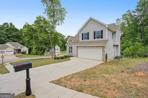 Exterior - 102 Woodside Ct, Temple, GA 30179 photo 4 of 9
