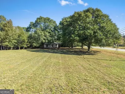 5830 Maysville Rd, Commerce, GA 30529