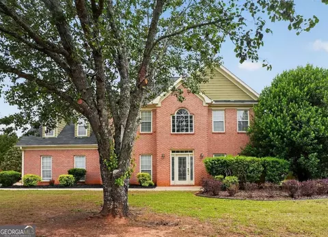 200 Essex Pl, Ellenwood, GA 30294