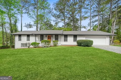4555 Kelden Cir, College Park, GA 30349