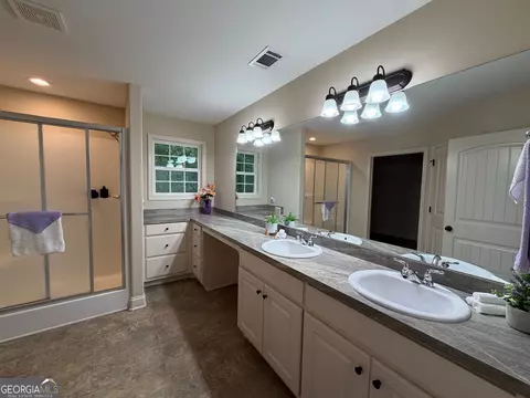 Bath - 1505 Mill Creek Rd, Bethlehem, GA 30620 photo 1 of 7