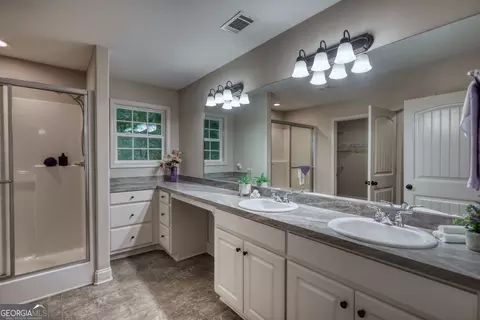 Bath - 1505 Mill Creek Rd, Bethlehem, GA 30620 photo 3 of 7