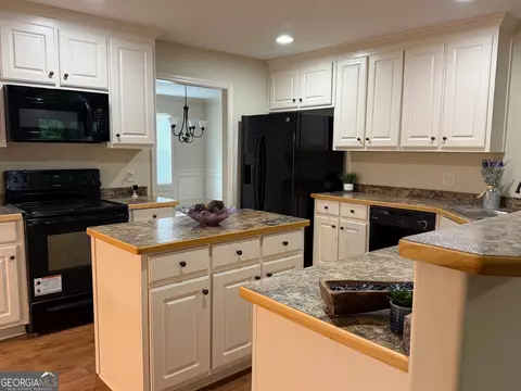 Kitchen - 1505 Mill Creek Rd, Bethlehem, GA 30620 photo 1 of 2