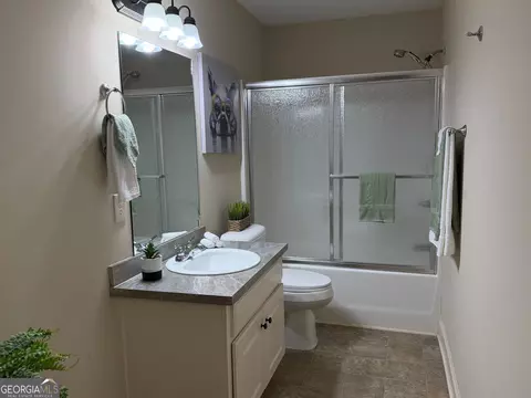 Bath - 1505 Mill Creek Rd, Bethlehem, GA 30620 photo 2 of 7