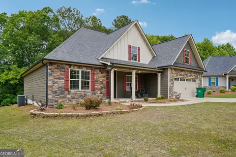 103 Fieldstone Cir, Carrollton, GA 30116