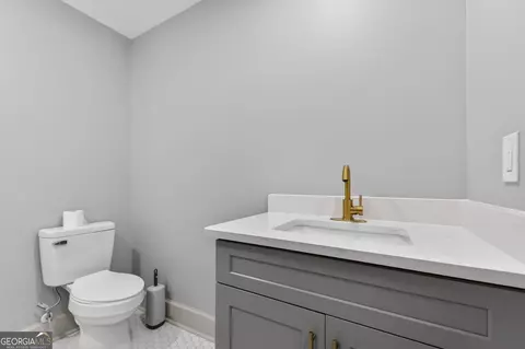 Bath - 177 Bryan St, Mcdonough, GA 30253 photo 3 of 4