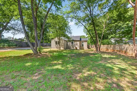 Exterior - 177 Bryan St, Mcdonough, GA 30253 photo 4 of 6