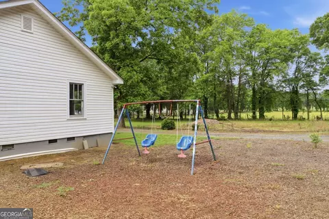 Exterior - 75 NE Bert Rd, Rome, GA 30161 photo 7 of 7