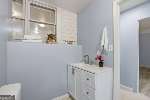 Bath - 75 NE Bert Rd, Rome, GA 30161 photo 1 of 3