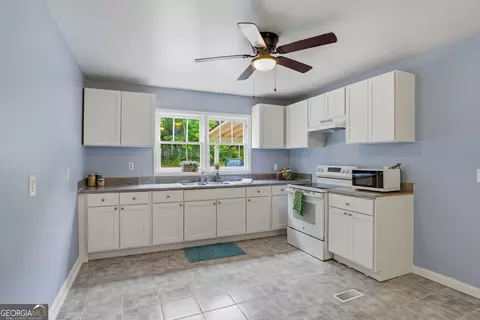Kitchen - 75 NE Bert Rd, Rome, GA 30161 photo 1 of 1
