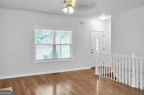Living - 535 Pritchett Rd, Lula, GA 30554 photo 2 of 2