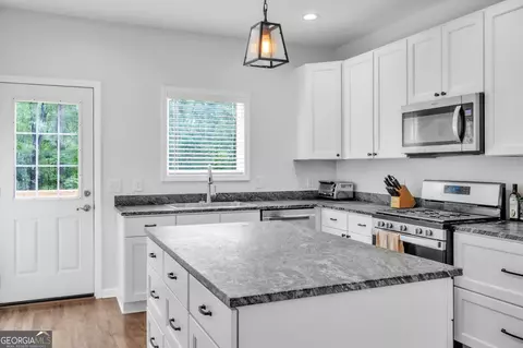 Kitchen - 535 Pritchett Rd, Lula, GA 30554 photo 1 of 2