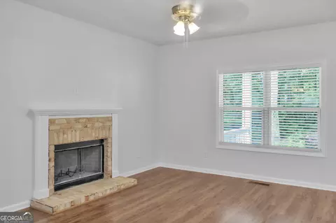 Living - 535 Pritchett Rd, Lula, GA 30554 photo 1 of 2