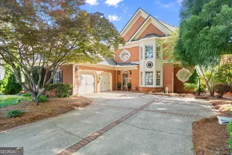 4200 Brookside Ln, Roswell, GA 30076