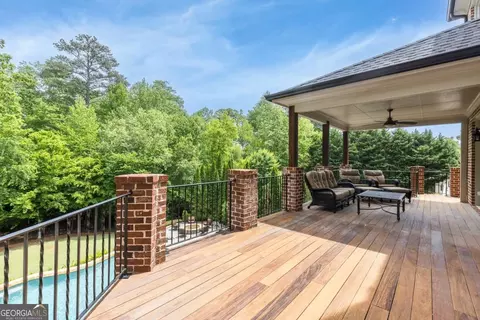 Exterior - 8740 Islesworth Ct, Duluth, GA 30097 photo 7 of 15