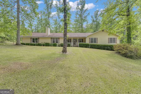 154 Tanglewood Ln, Sharpsburg, GA 30277