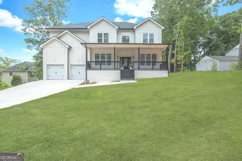 5401 S Lake Dr, Douglasville, GA 30135