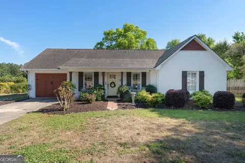 185 N Hampton Dr, Fayetteville, GA 30215