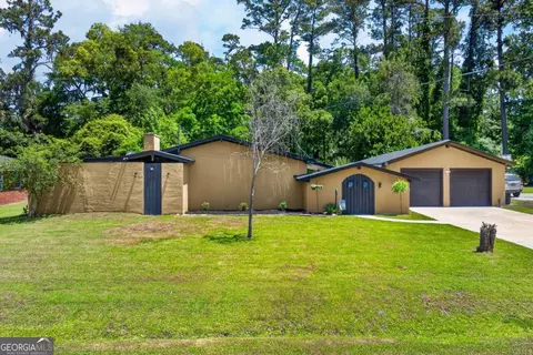 438 Hunt Dr, Savannah, GA 31406