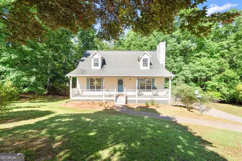 4241 Sturbridge Dr, Douglasville, GA 30135