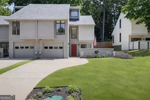 1032 Creatwood Circle Se Cir, Smyrna, GA 30080