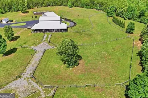 Exterior - 445 E Valley Rd NE, Rydal, GA 30171 photo 2 of 21