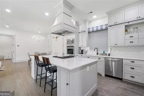 Kitchen - 445 E Valley Rd NE, Rydal, GA 30171 photo 2 of 4