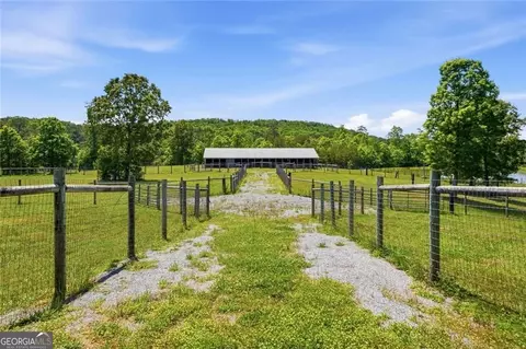 Exterior - 445 E Valley Rd NE, Rydal, GA 30171 photo 13 of 21